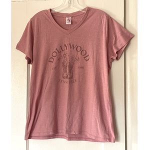 Women's Dollywood Tshirt ~ sz Large